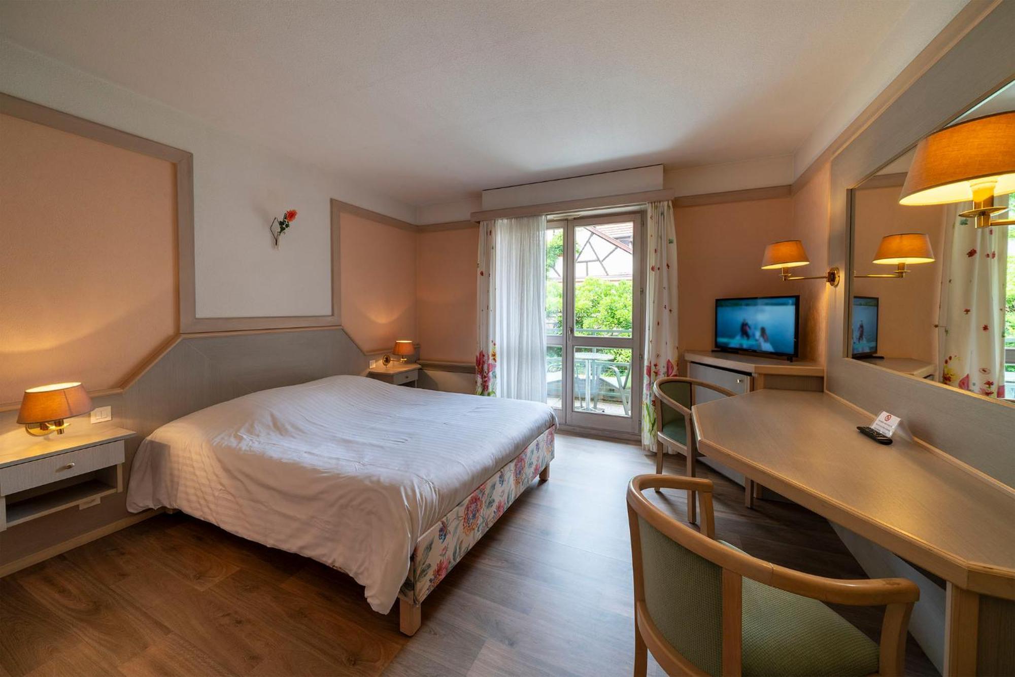 Hotel A La Vignette - Colmar-Nord Saint-Hippolyte  Zewnętrze zdjęcie